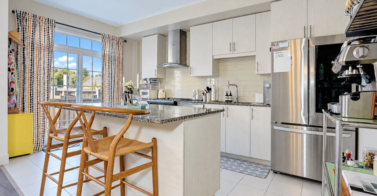 18 Avonmore Trail, Vaughan, ON, L6A 4Y4 - 18