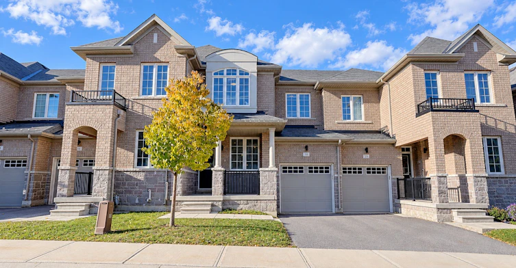 18 Avonmore Trail, Vaughan, ON, L6A 4Y4