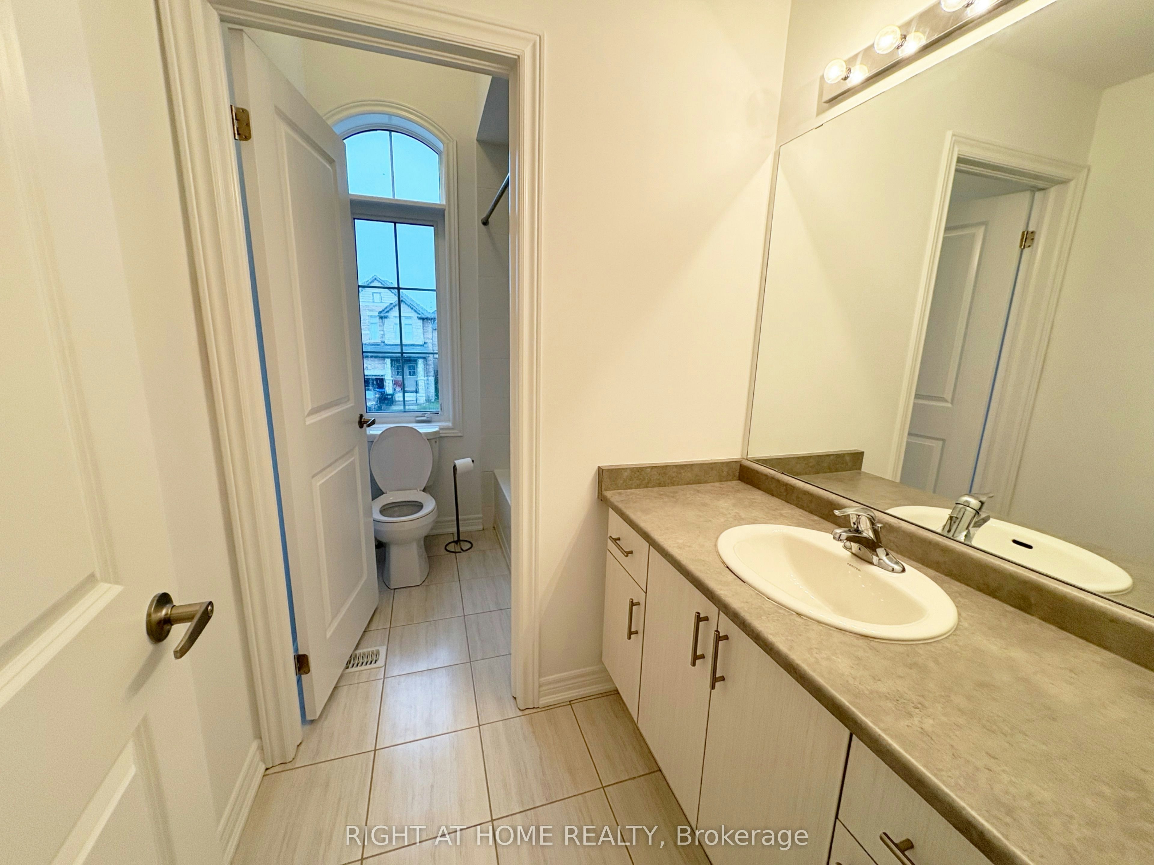 1528 Mcroberts Crescent, Innisfil, ON, L9S 0J9 - 16