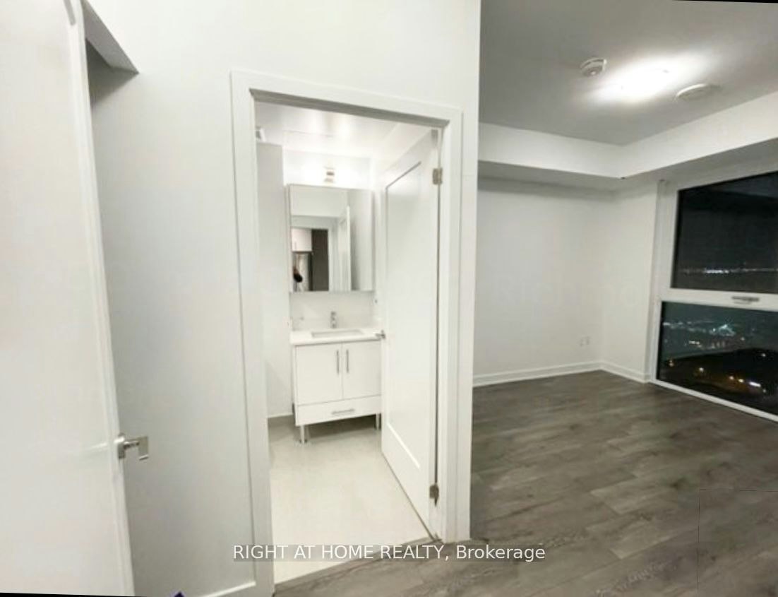 2002-105 Oneida Crescent, Richmond Hill, ON, L4B 0H6 - 7