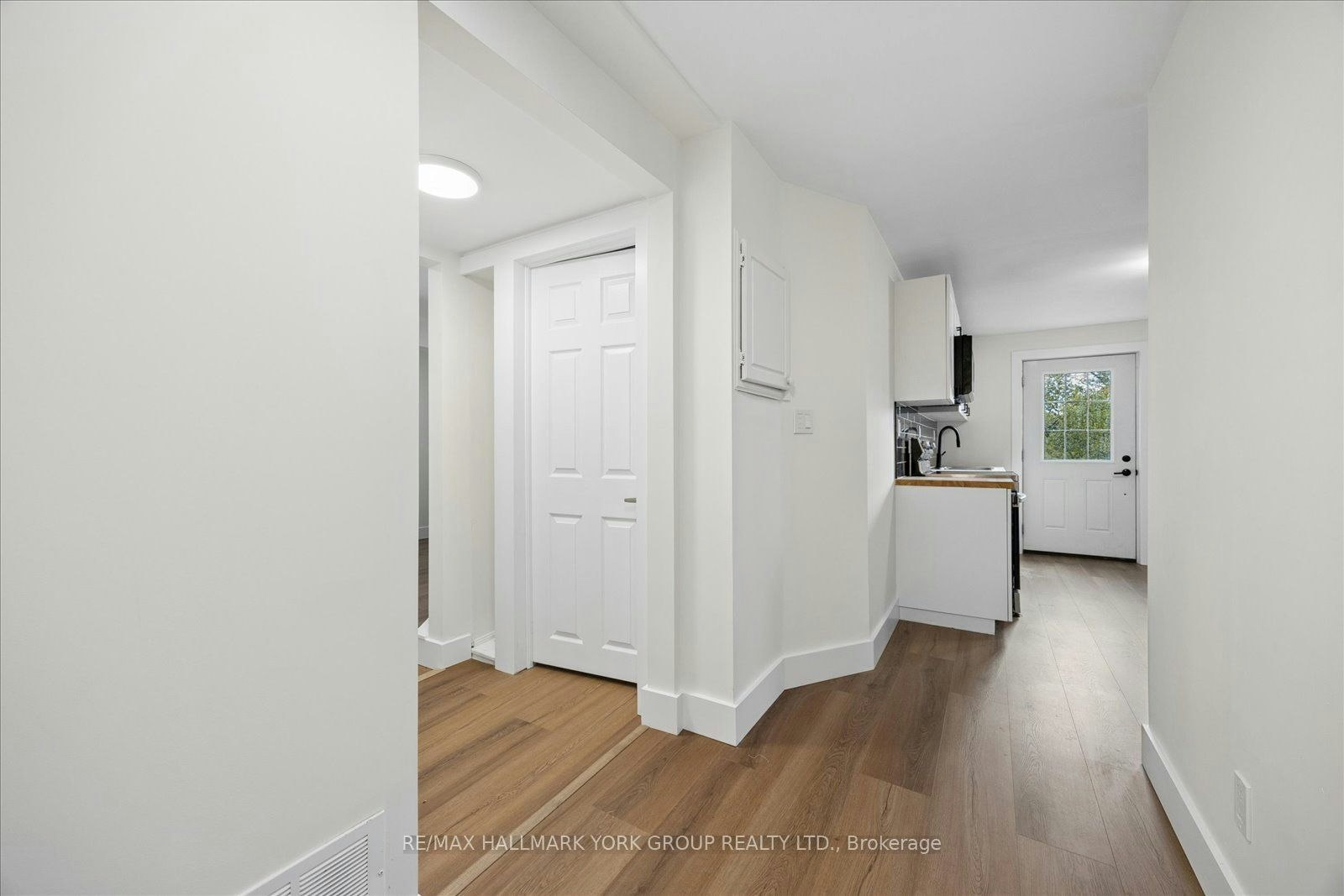 #4-118 High Street, Georgina, ON, L0E 1R0 - 8