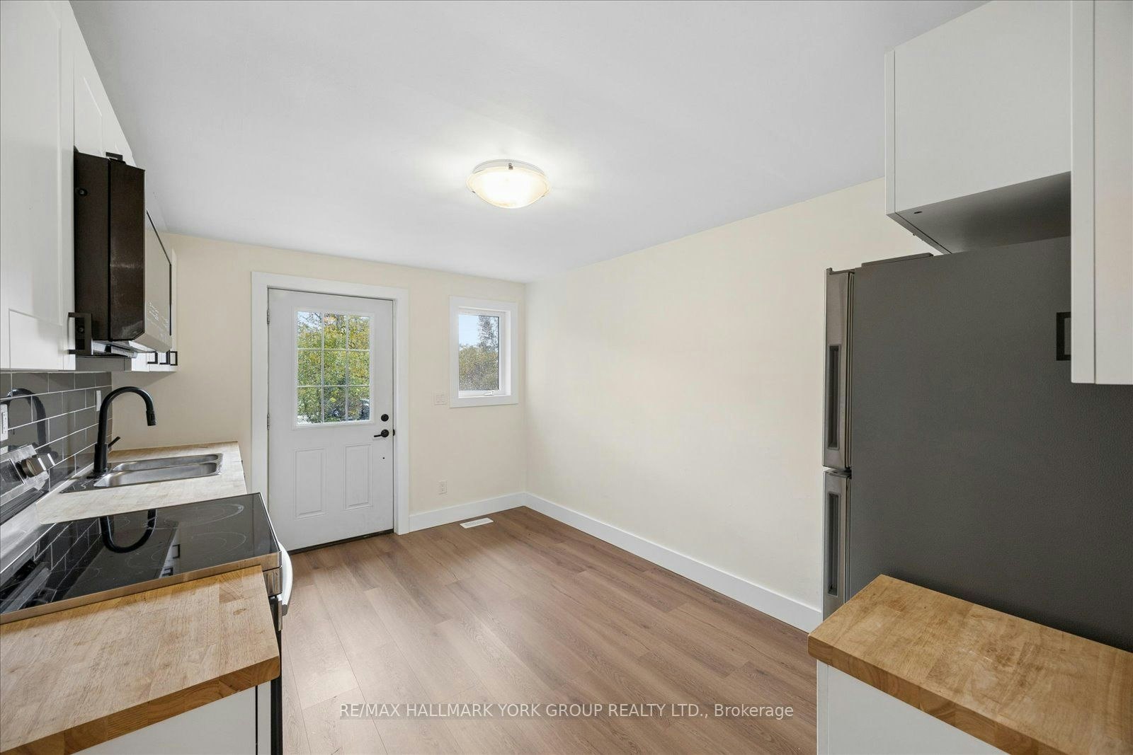 #4-118 High Street, Georgina, ON, L0E 1R0 - 4