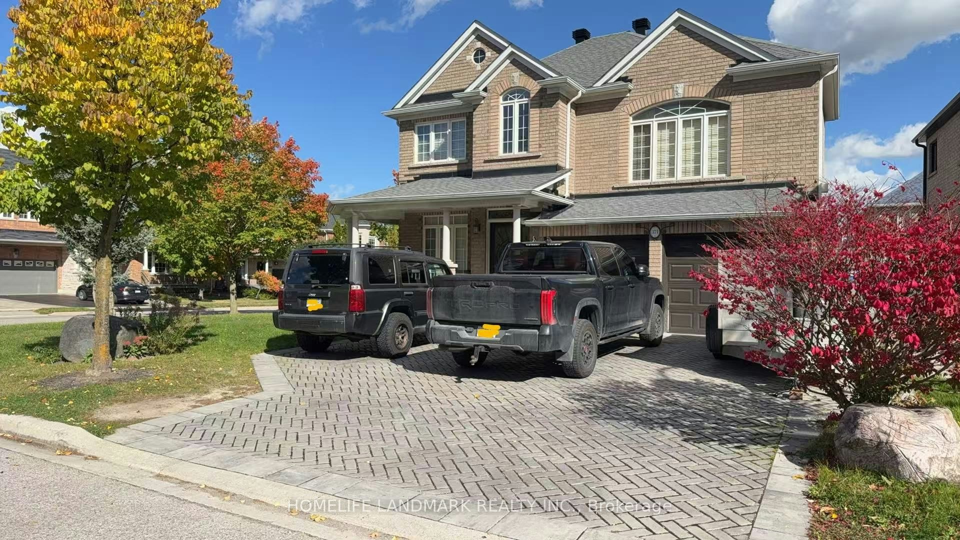371 Dowson Loop, Newmarket, ON, L3X 3G3