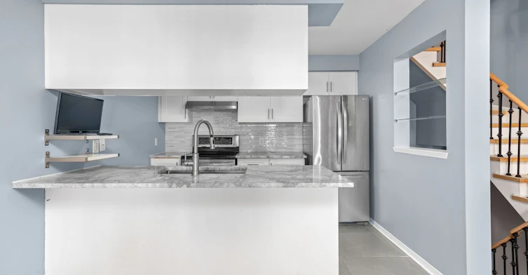 176-18 Clark Avenue W, Vaughan, ON, L4J 8H1 - 13
