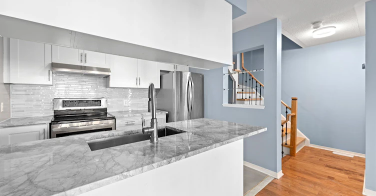 176-18 Clark Avenue W, Vaughan, ON, L4J 8H1 - 12