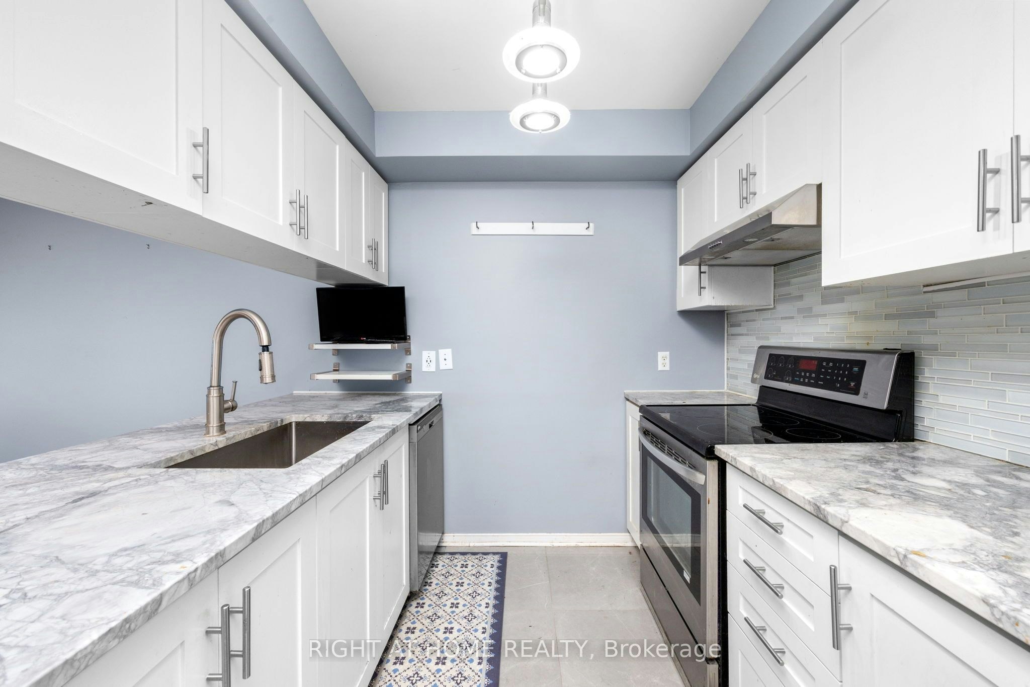 176-18 Clark Avenue W, Vaughan, ON, L4J 8H1 - 11