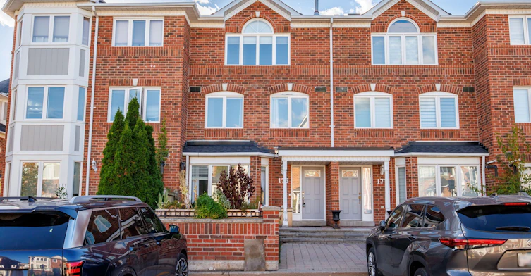 176-18 Clark Avenue W, Vaughan, ON, L4J 8H1 - 2