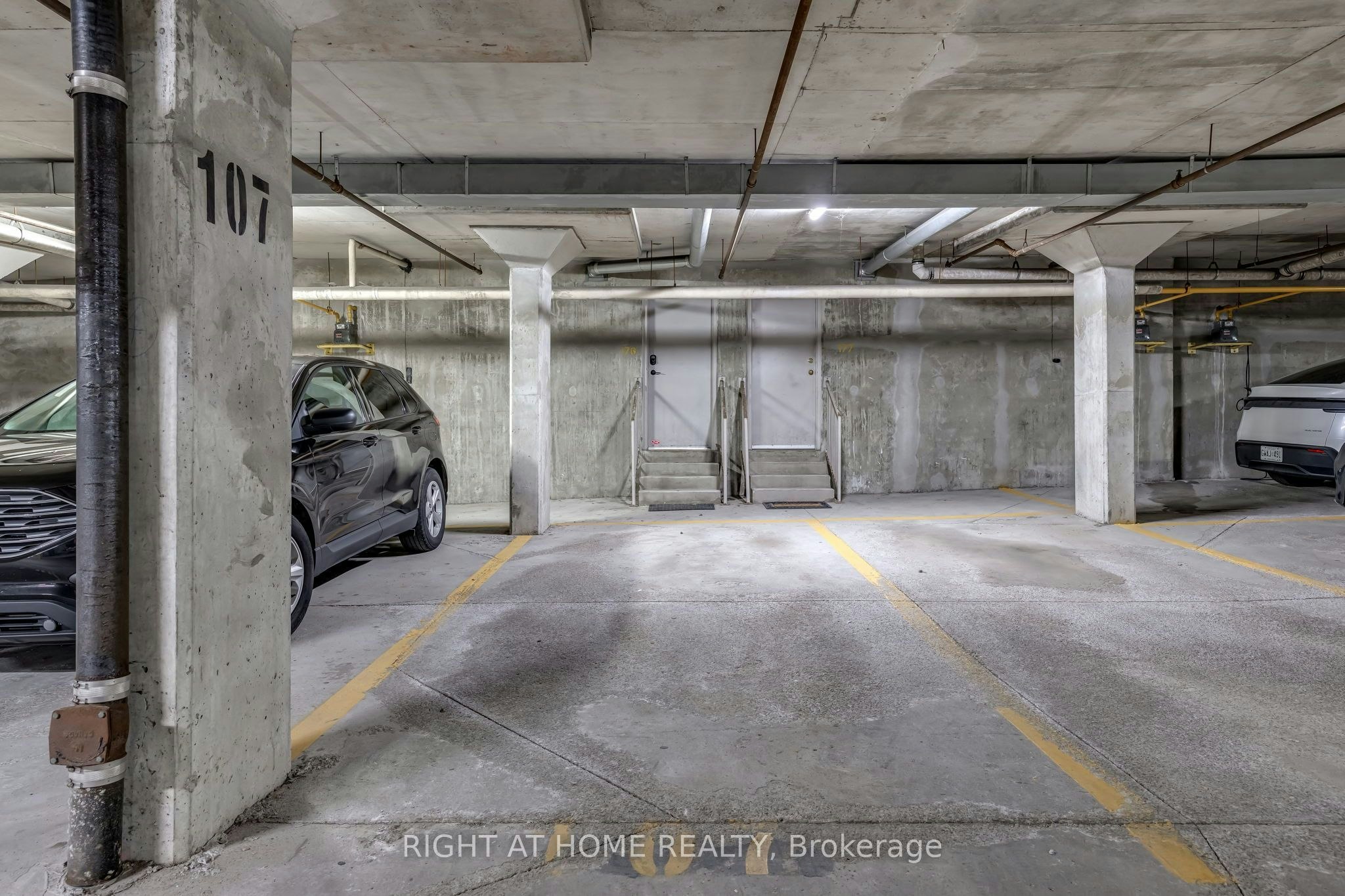 176-18 Clark Avenue W, Vaughan, ON, L4J 8H1 - 30
