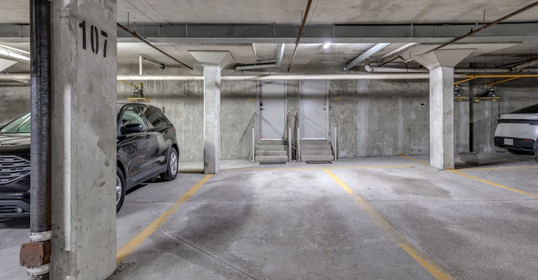 176-18 Clark Avenue W, Vaughan, ON, L4J 8H1 - 30