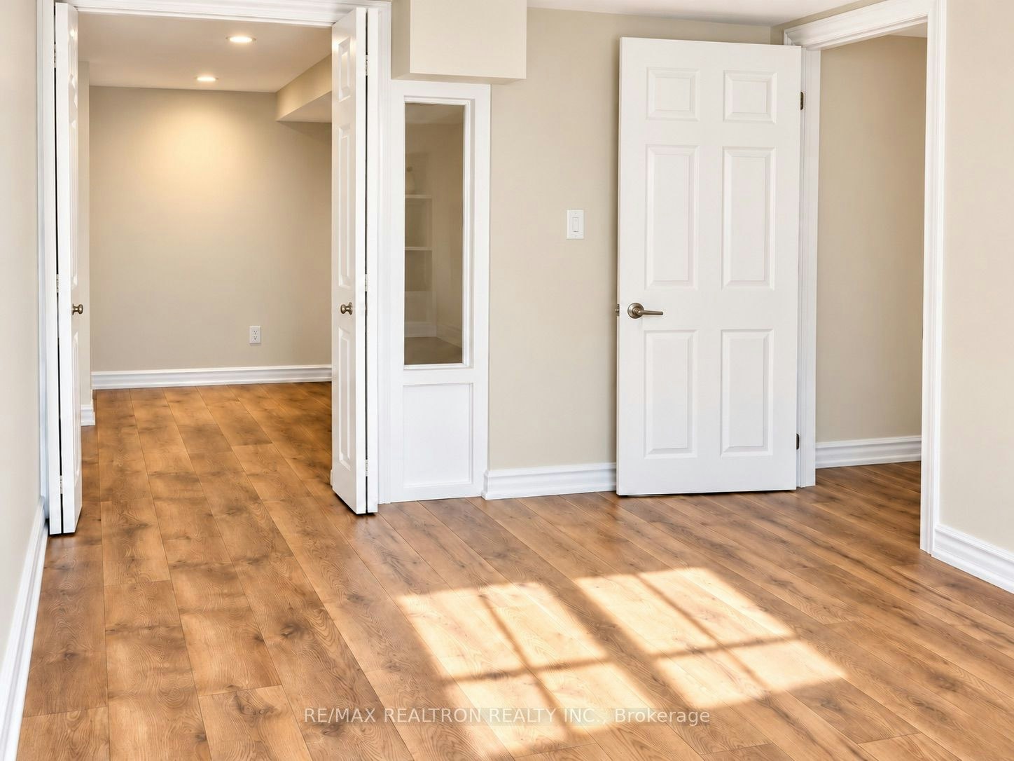 Lower-49 Roy Harper Avenue, Aurora, ON, L4G 0V4 - 6