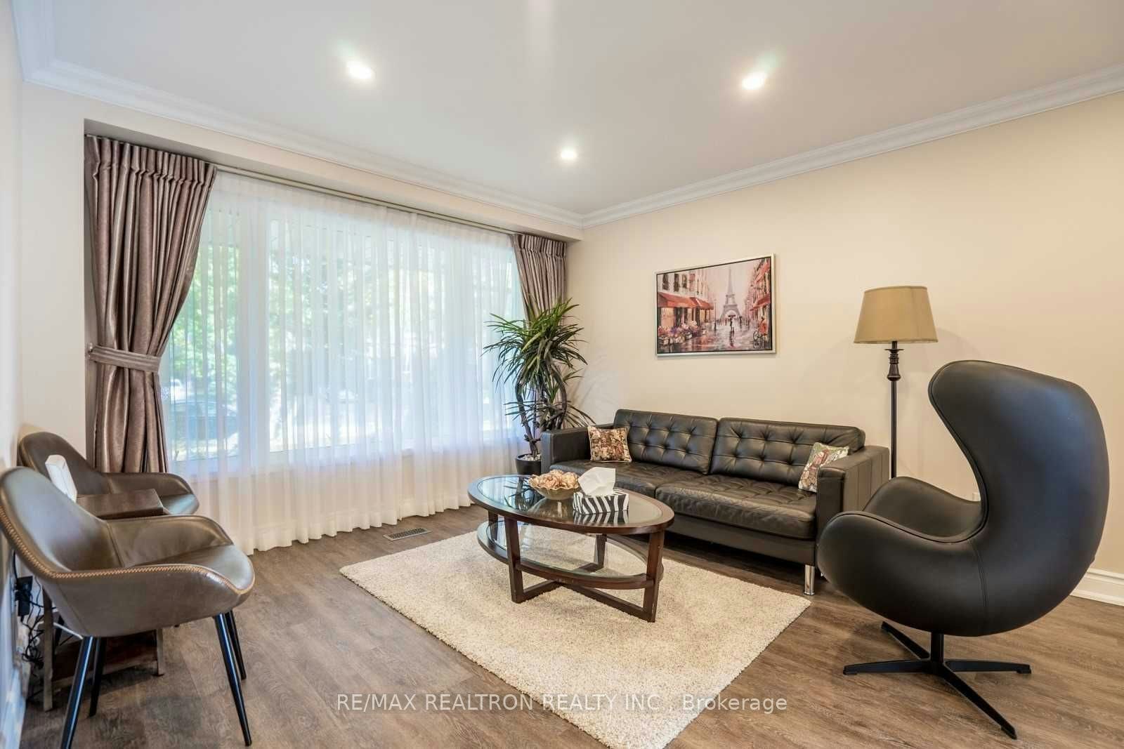 21 Ferrah Street, Markham, ON, L3R 1N6 - 3