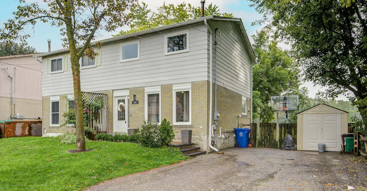 670 Elgin Street, Newmarket, ON, L3Y 3B4 - 2