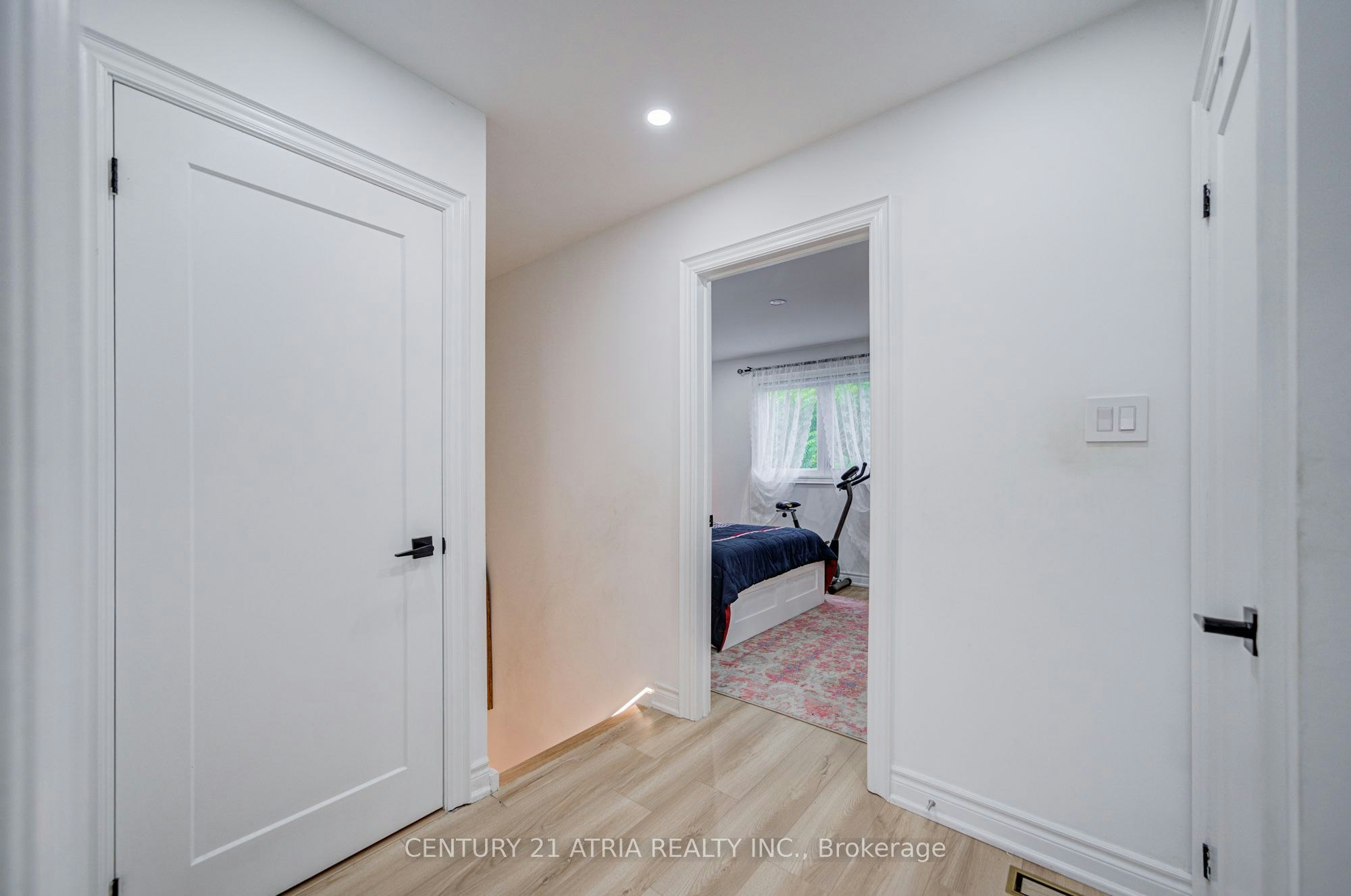 670 Elgin Street, Newmarket, ON, L3Y 3B4 - 31
