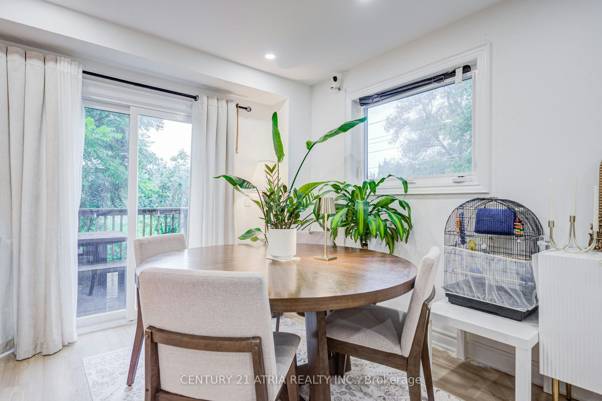 670 Elgin Street, Newmarket, ON, L3Y 3B4 - 16