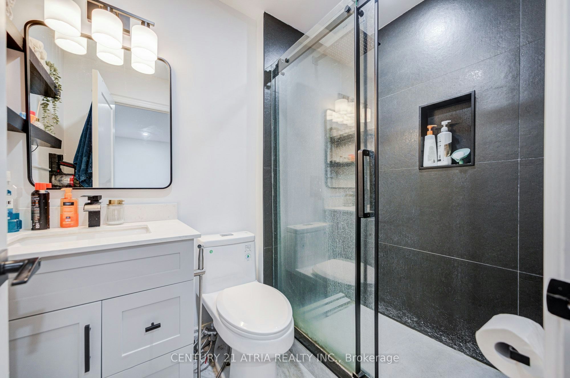 670 Elgin Street, Newmarket, ON, L3Y 3B4 - 29