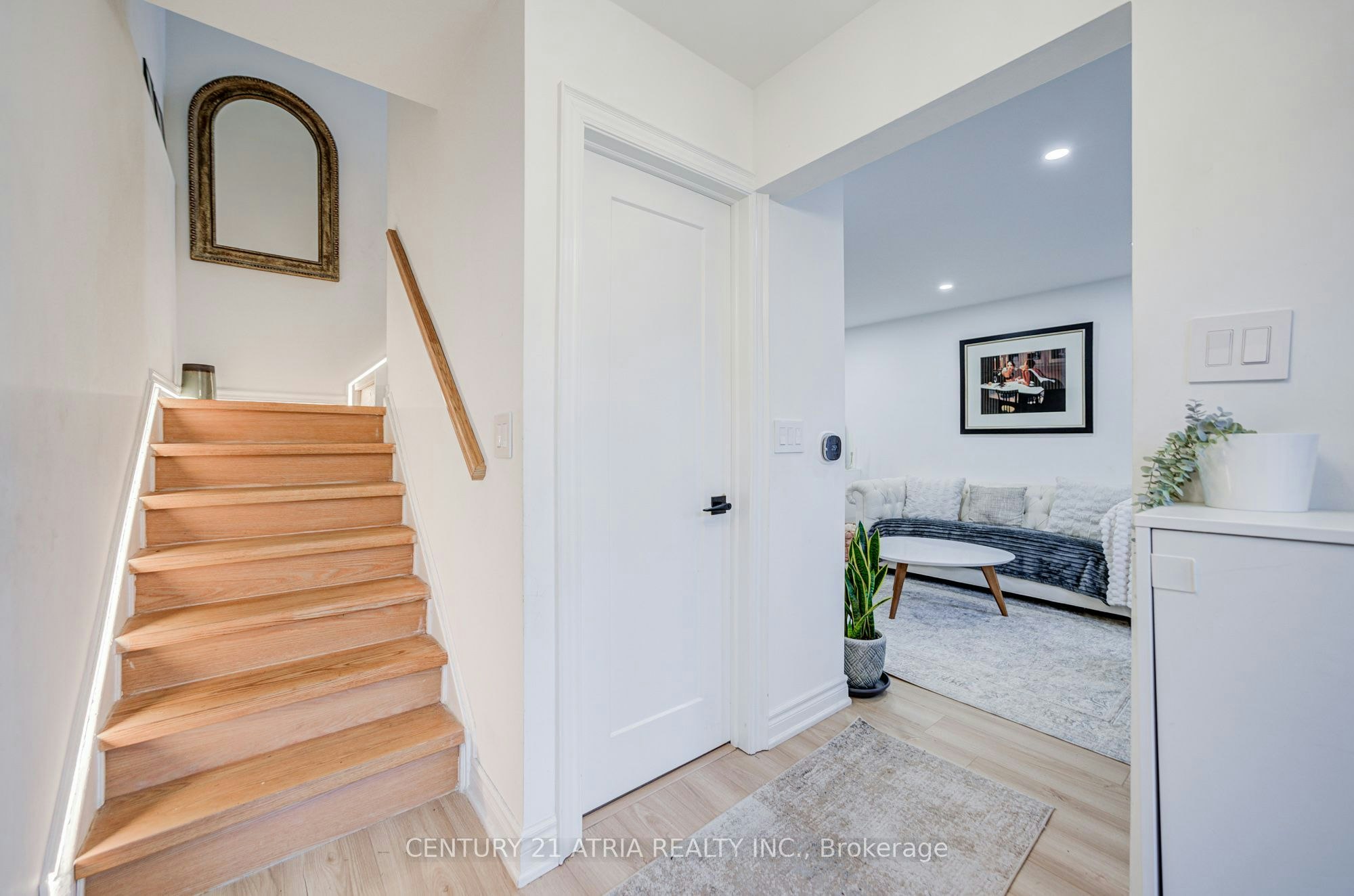 670 Elgin Street, Newmarket, ON, L3Y 3B4 - 10