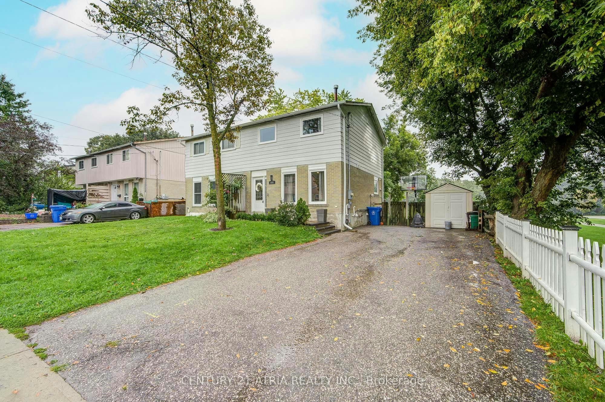 670 Elgin Street, Newmarket, ON, L3Y 3B4