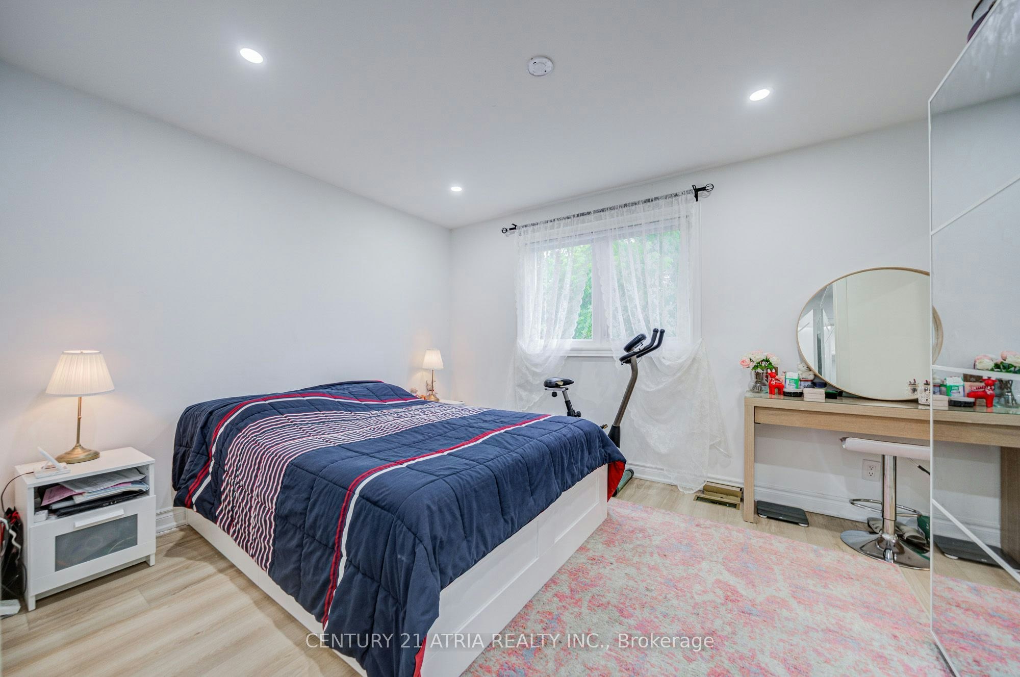 670 Elgin Street, Newmarket, ON, L3Y 3B4 - 25