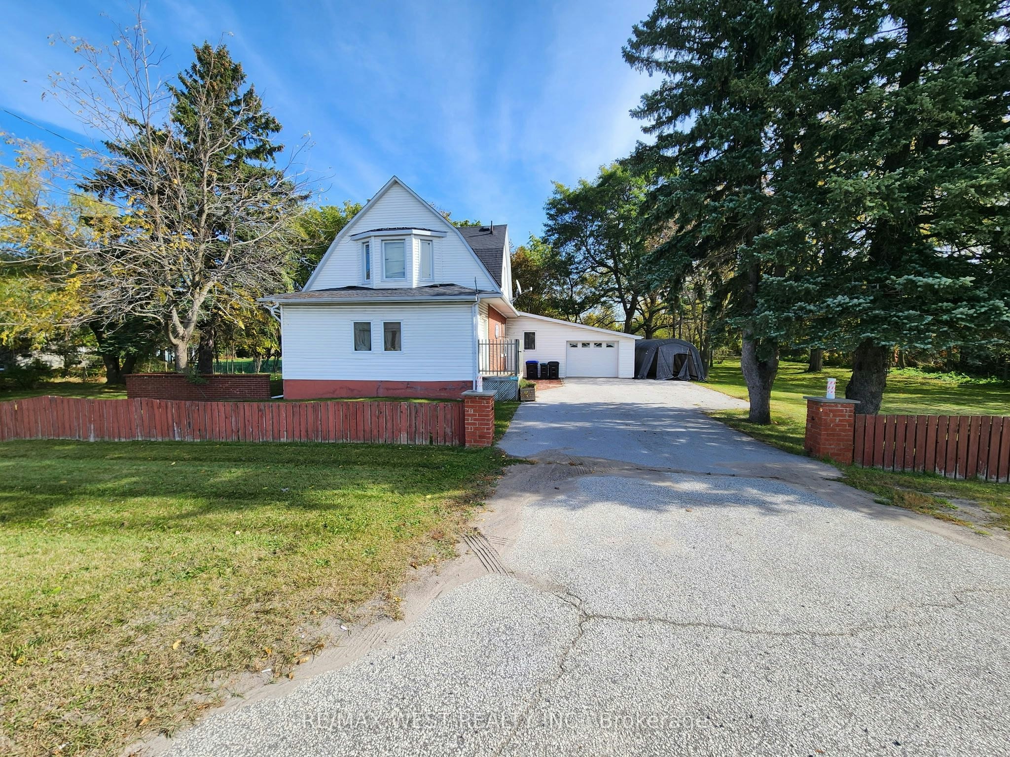 5427 Yonge Street, Innisfil, ON, L0L 1R0