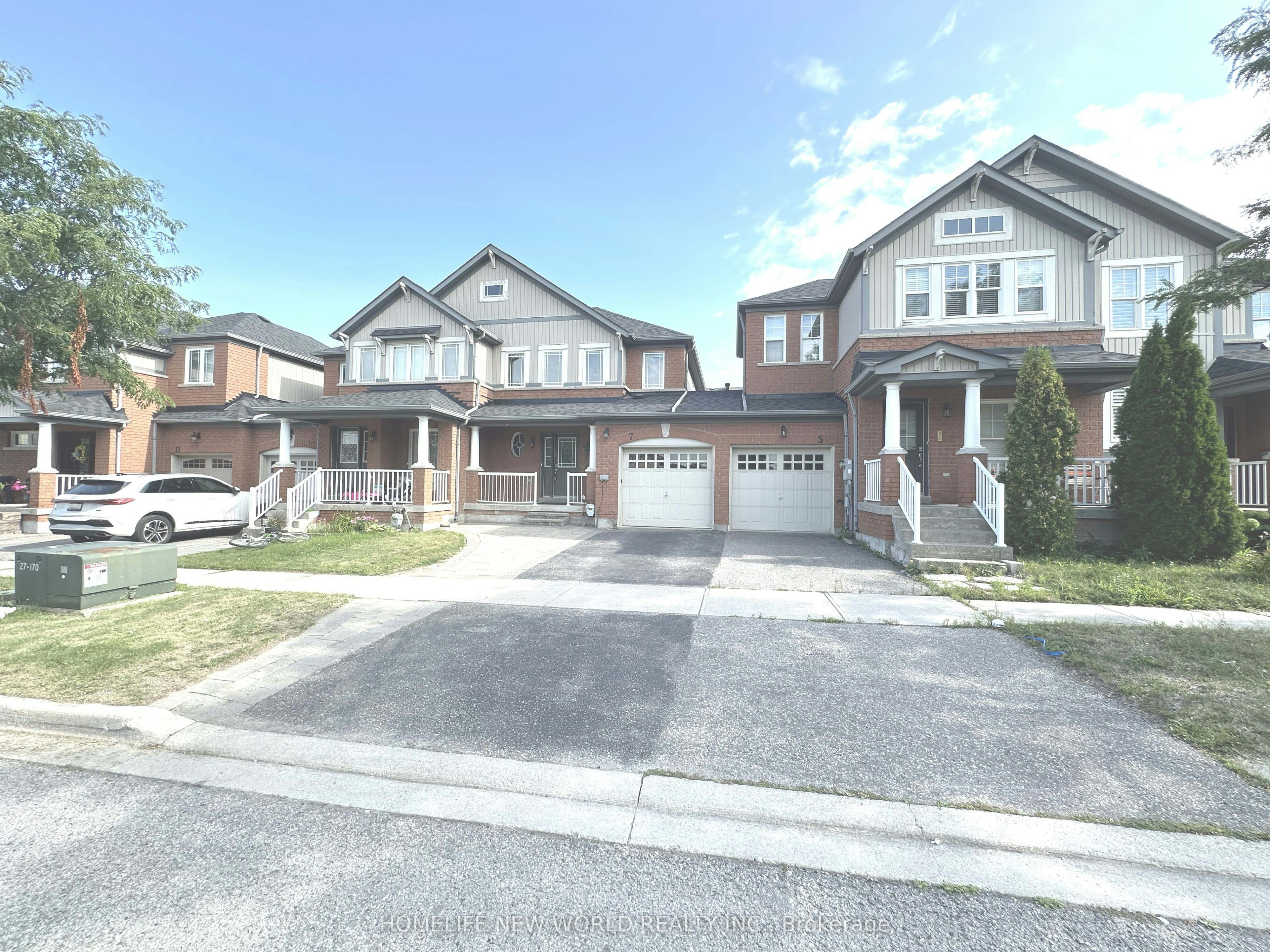 7 Ulson Drive S, Richmond Hill, ON, L4E 4V6 - 2