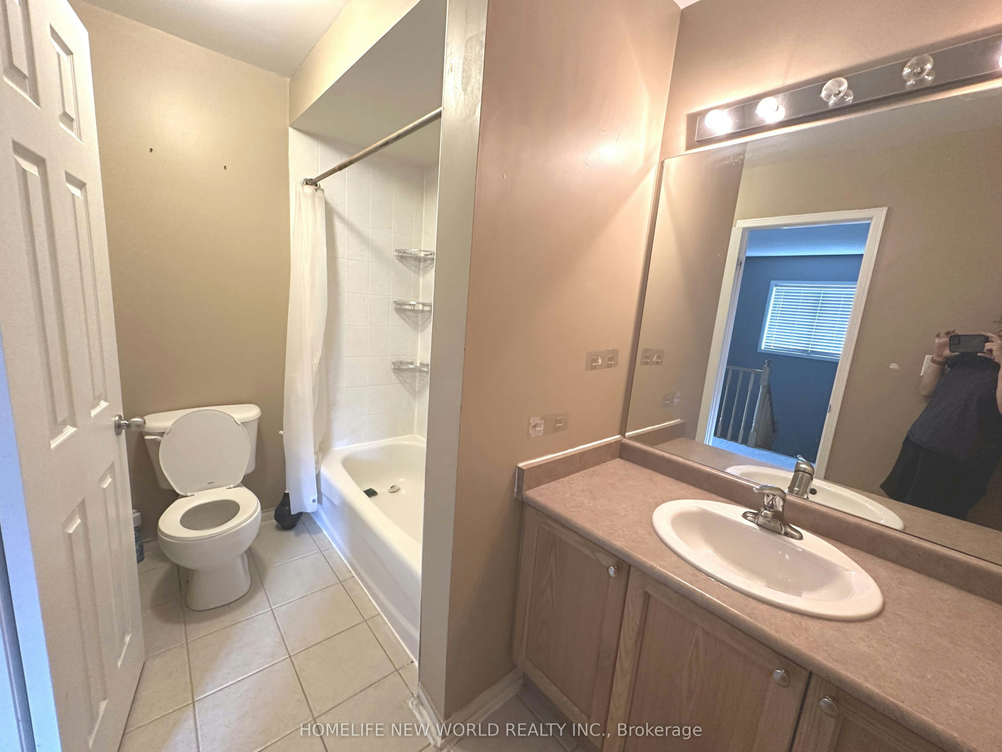 7 Ulson Drive S, Richmond Hill, ON, L4E 4V6 - 16