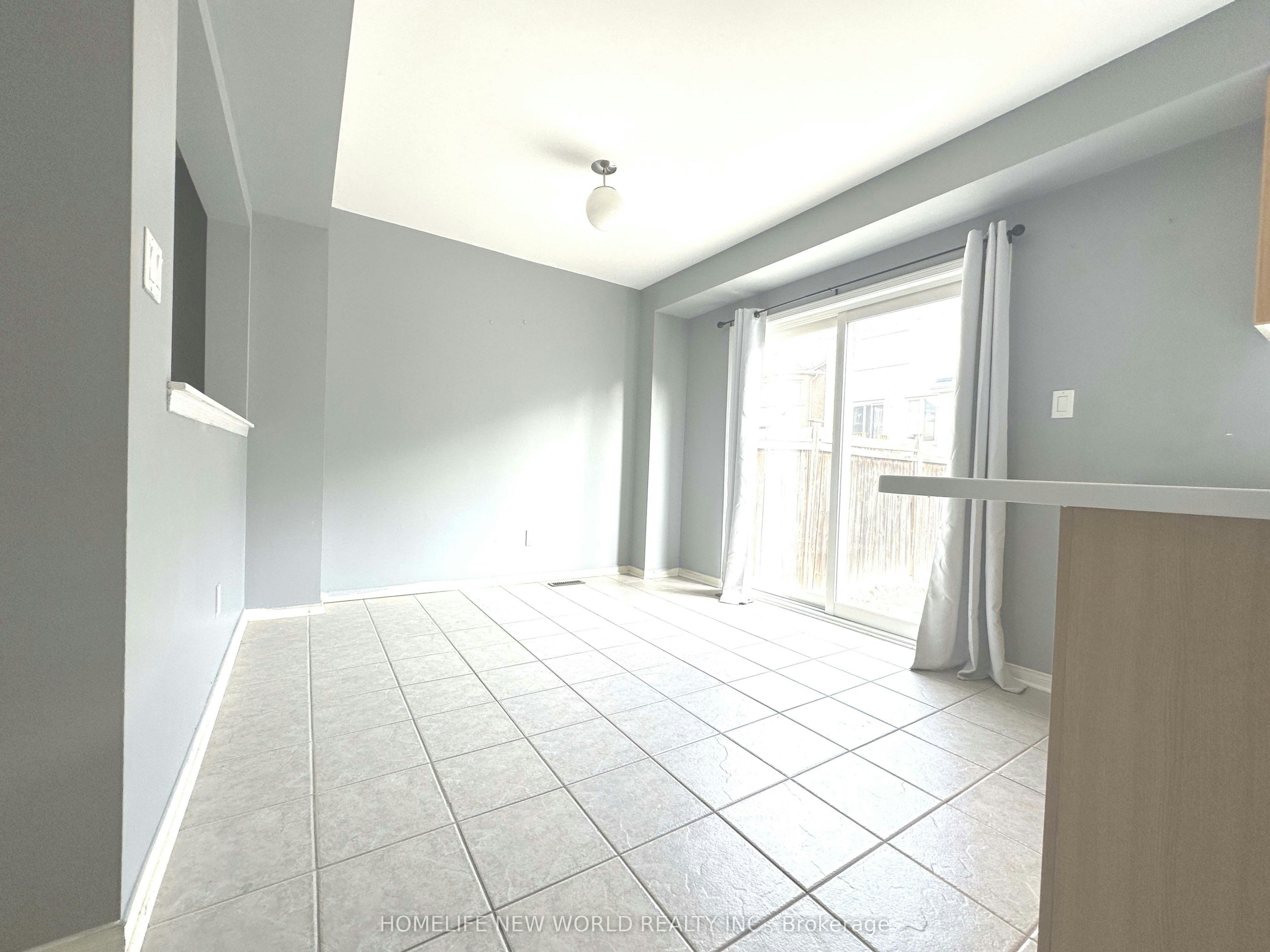 7 Ulson Drive S, Richmond Hill, ON, L4E 4V6 - 7