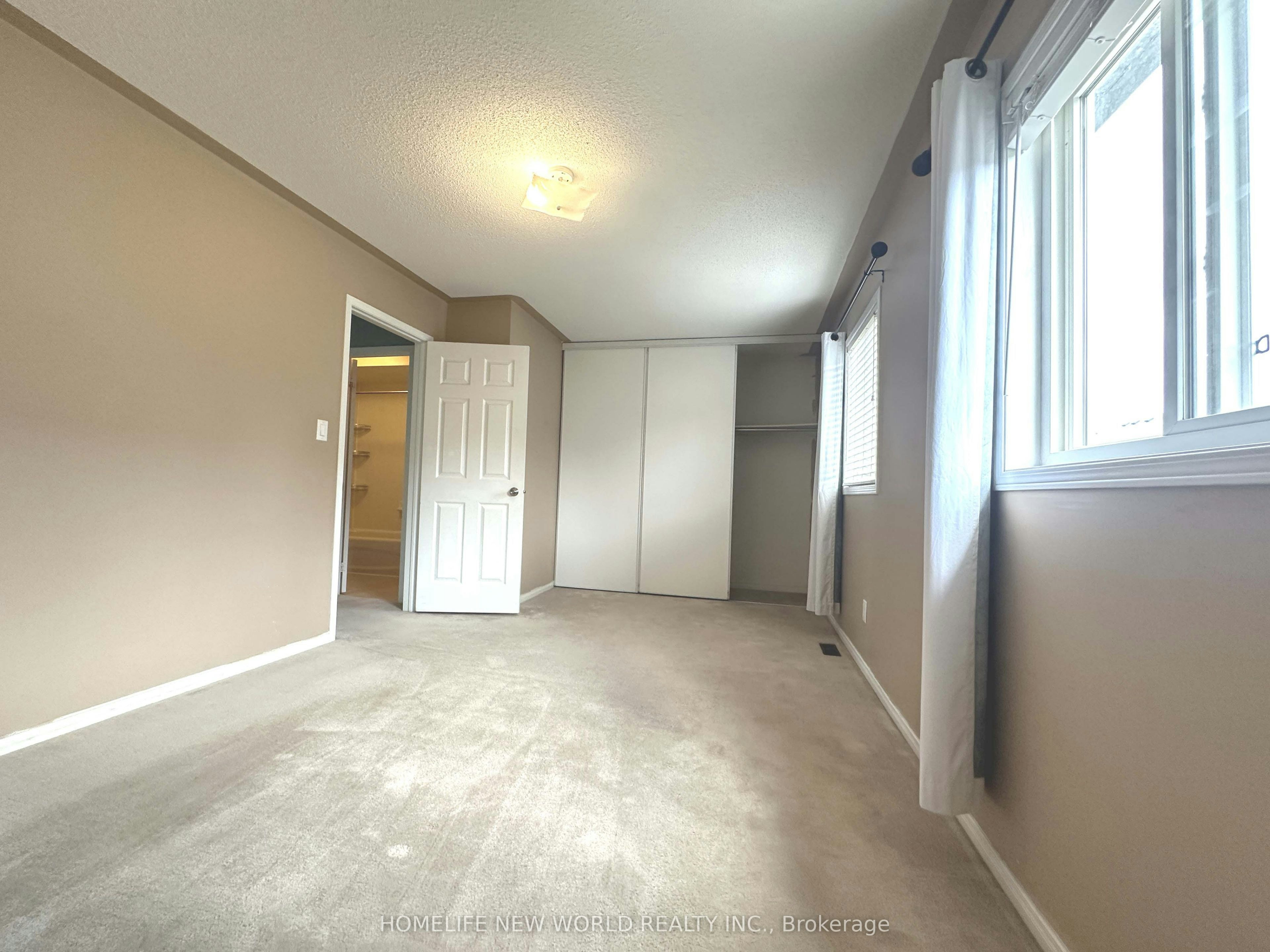 7 Ulson Drive S, Richmond Hill, ON, L4E 4V6 - 10
