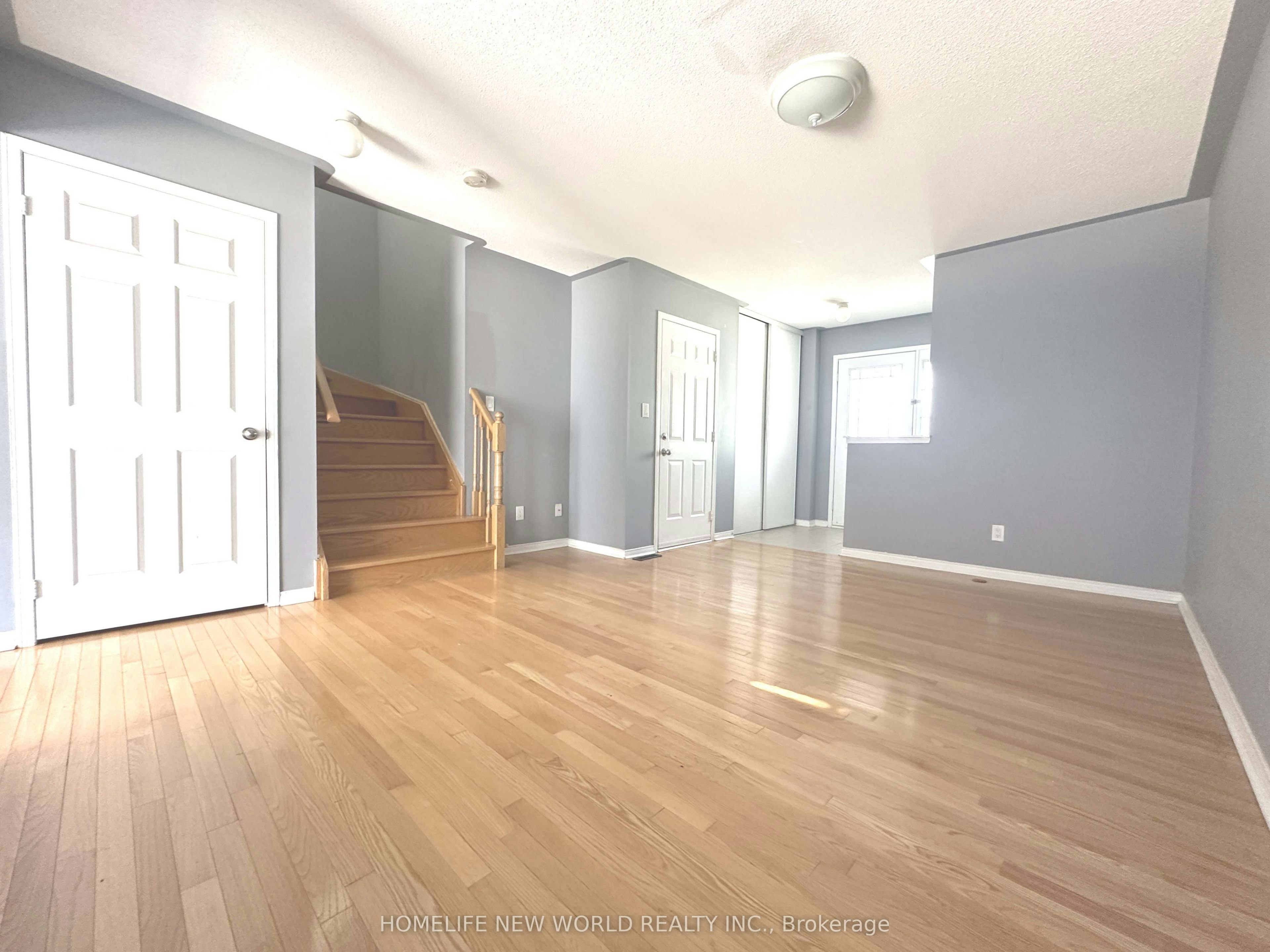 7 Ulson Drive S, Richmond Hill, ON, L4E 4V6 - 3