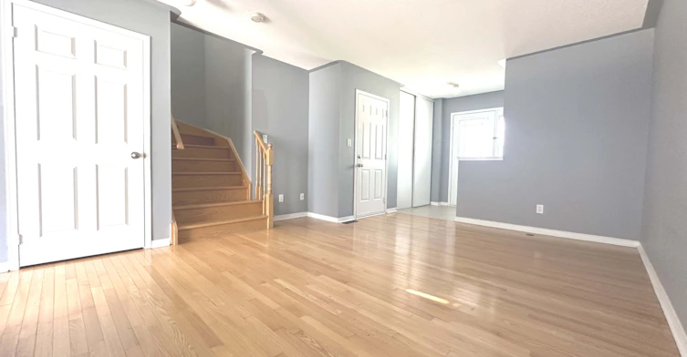 7 Ulson Drive S, Richmond Hill, ON, L4E 4V6 - 3