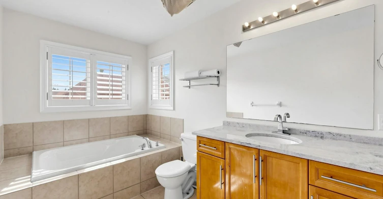 1 Crossroads Drive, Richmond Hill, ON, L4E 5E3 - 35