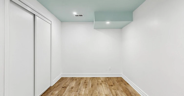 1 Crossroads Drive, Richmond Hill, ON, L4E 5E3 - 43