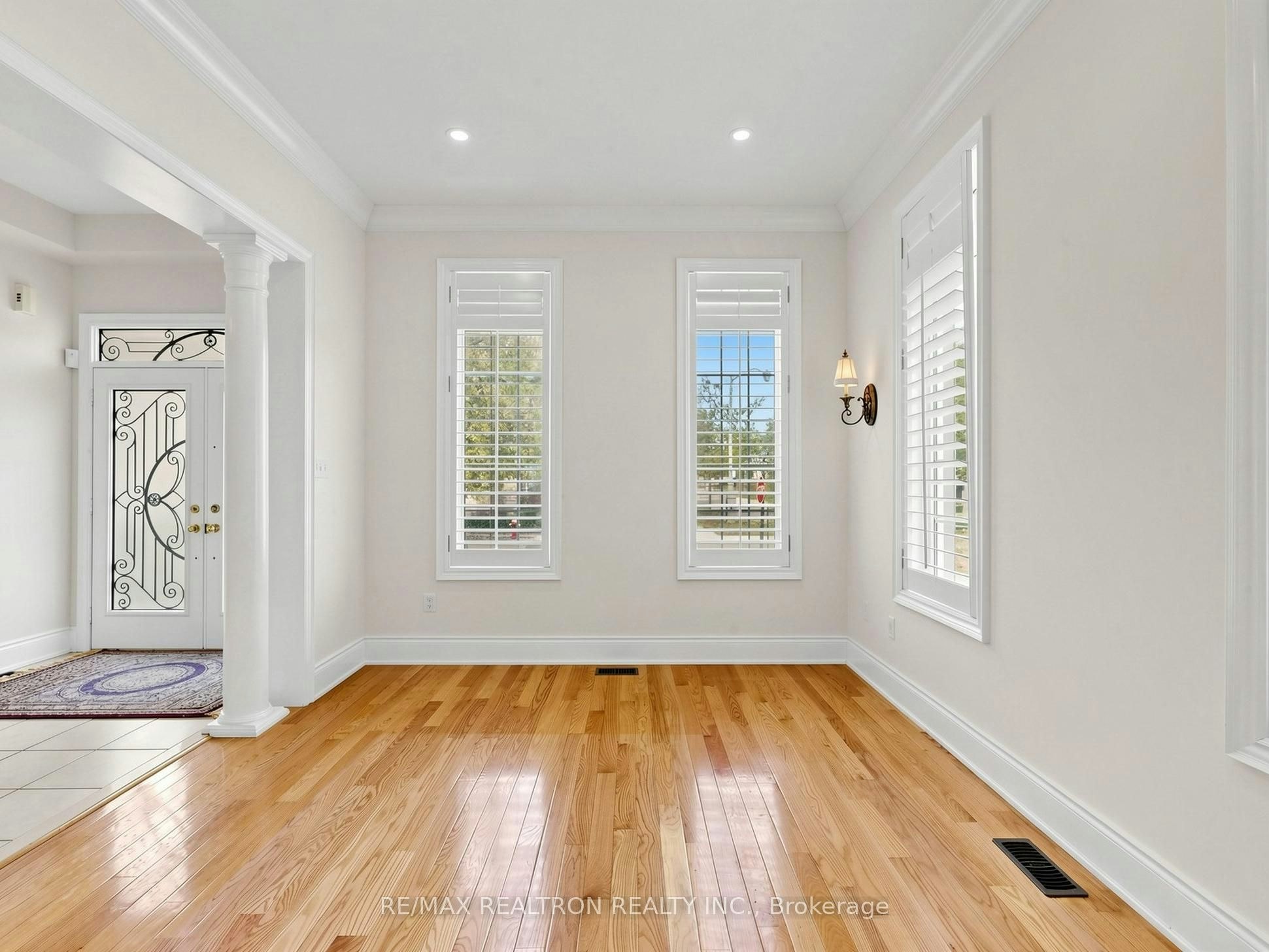 1 Crossroads Drive, Richmond Hill, ON, L4E 5E3 - 6