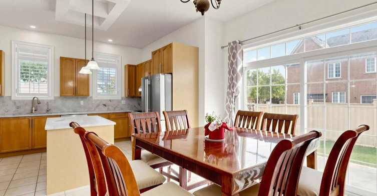 1 Crossroads Drive, Richmond Hill, ON, L4E 5E3 - 22