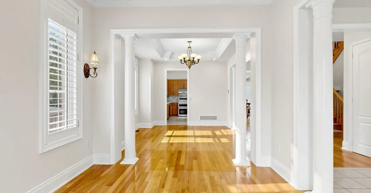 1 Crossroads Drive, Richmond Hill, ON, L4E 5E3 - 5