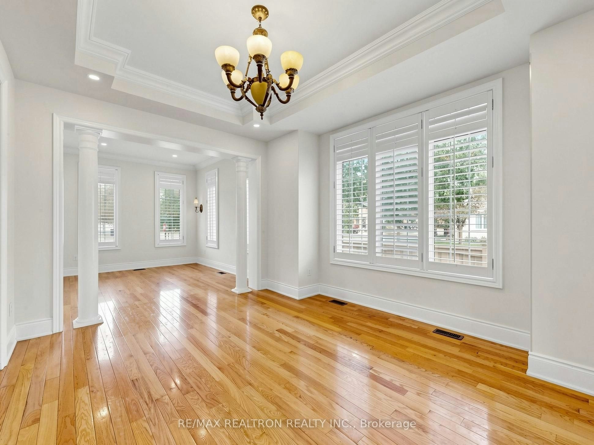 1 Crossroads Drive, Richmond Hill, ON, L4E 5E3 - 11