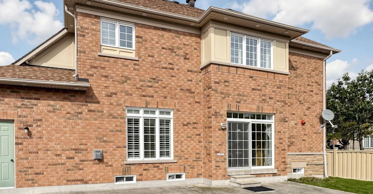 1 Crossroads Drive, Richmond Hill, ON, L4E 5E3 - 48