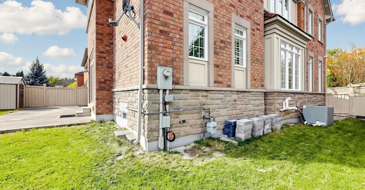 1 Crossroads Drive, Richmond Hill, ON, L4E 5E3 - 49