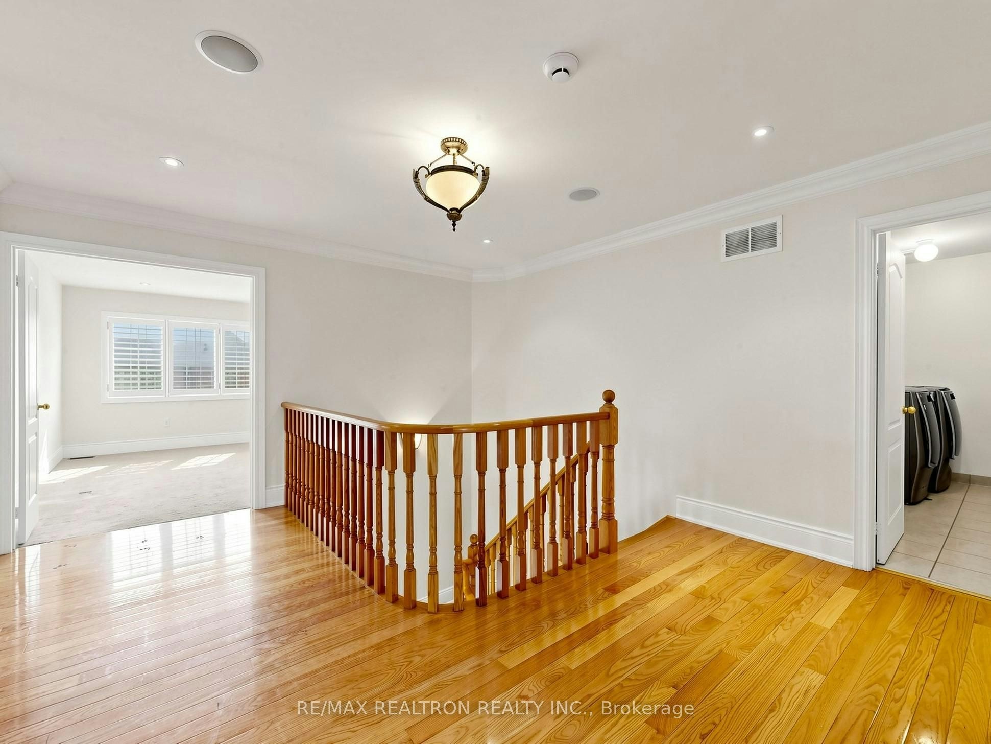 1 Crossroads Drive, Richmond Hill, ON, L4E 5E3 - 29