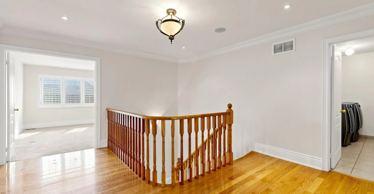 1 Crossroads Drive, Richmond Hill, ON, L4E 5E3 - 29