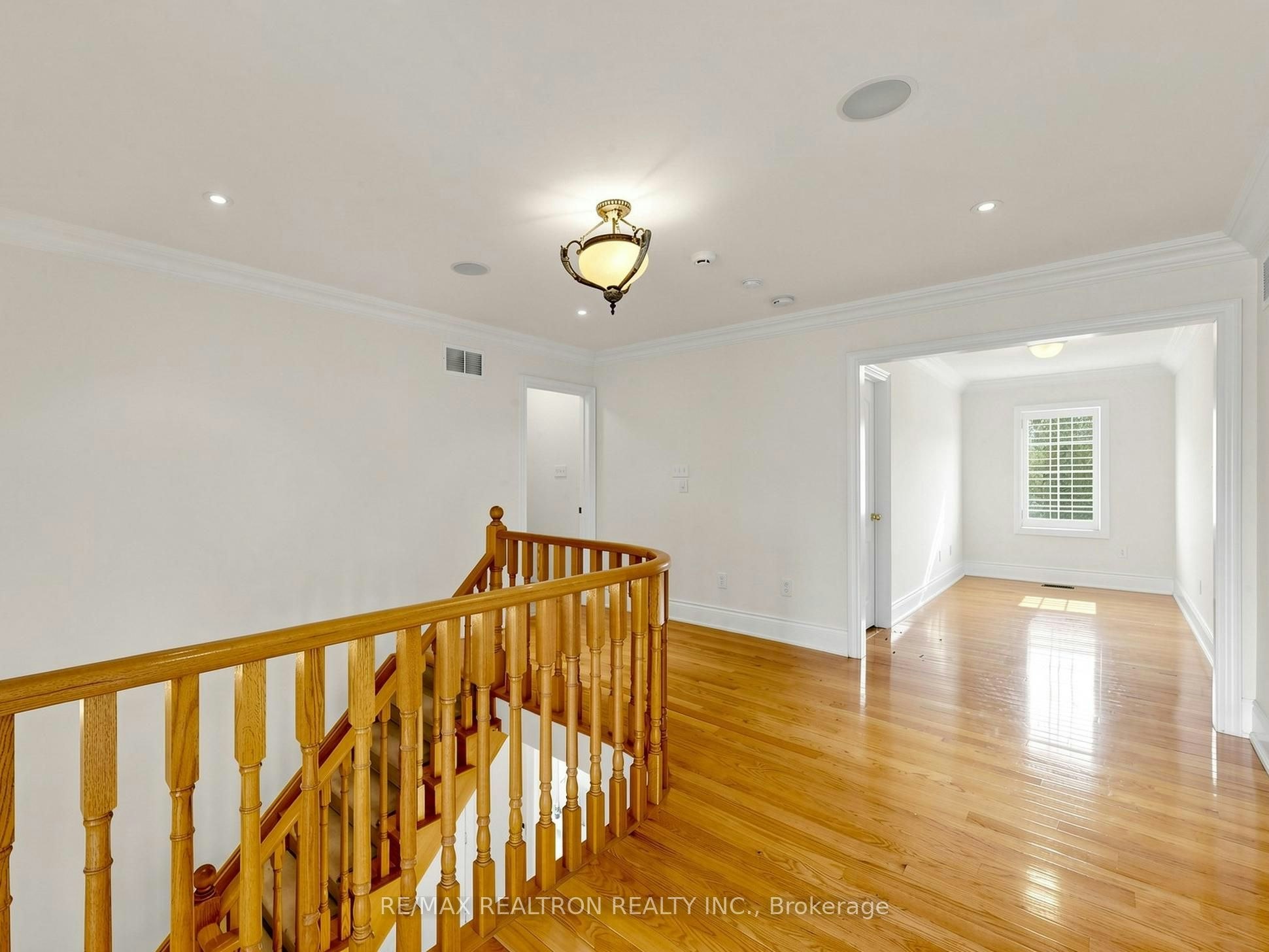 1 Crossroads Drive, Richmond Hill, ON, L4E 5E3 - 30