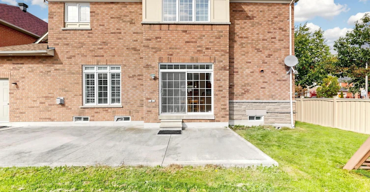 1 Crossroads Drive, Richmond Hill, ON, L4E 5E3 - 47