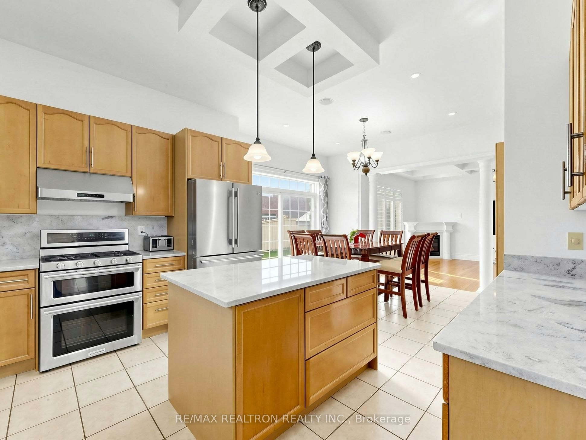 1 Crossroads Drive, Richmond Hill, ON, L4E 5E3 - 16