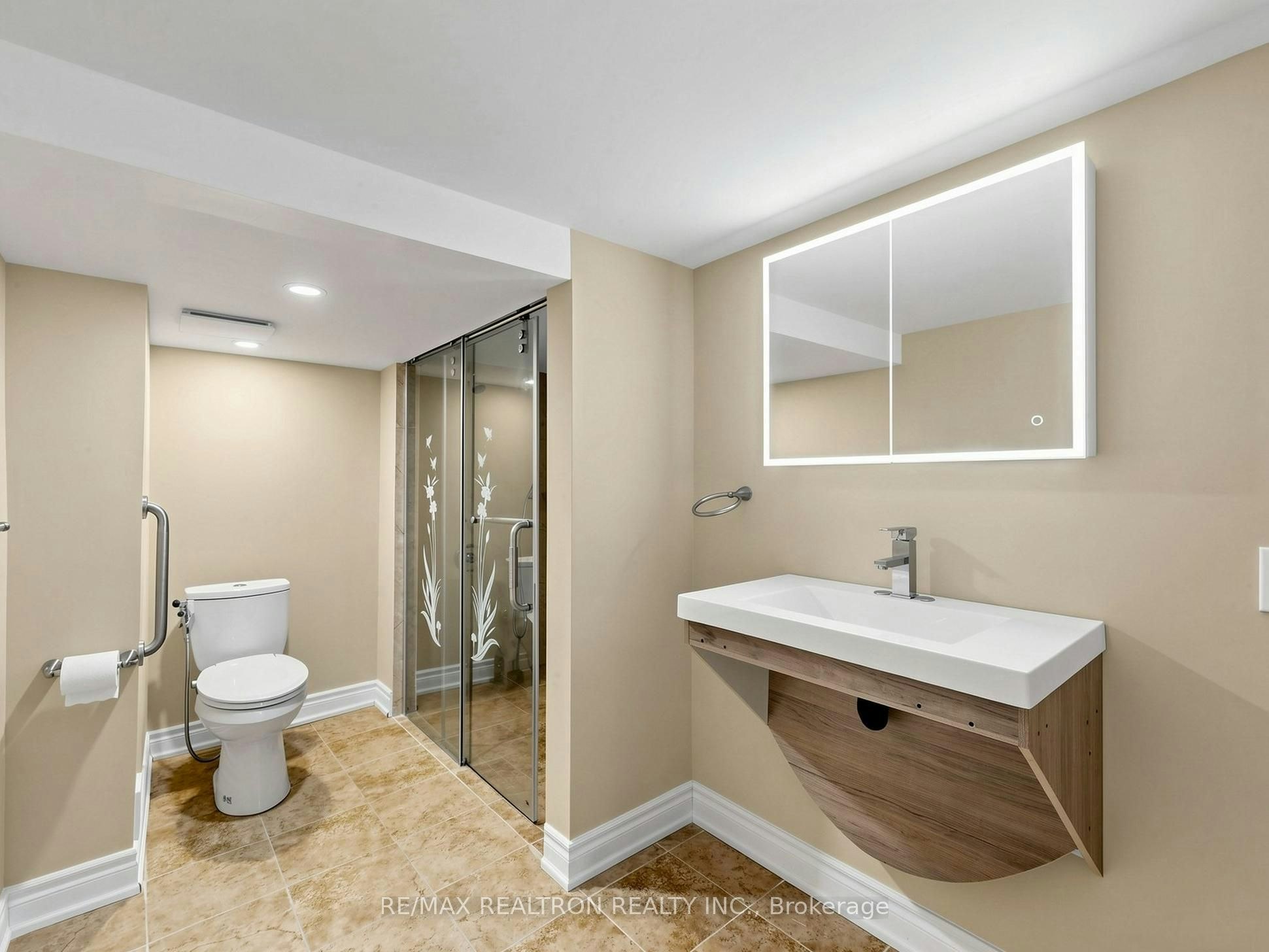 1 Crossroads Drive, Richmond Hill, ON, L4E 5E3 - 40