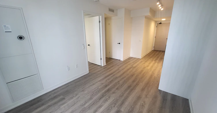 1717-195 Commerce Street, Vaughan, ON, L4K 0P9 - 6