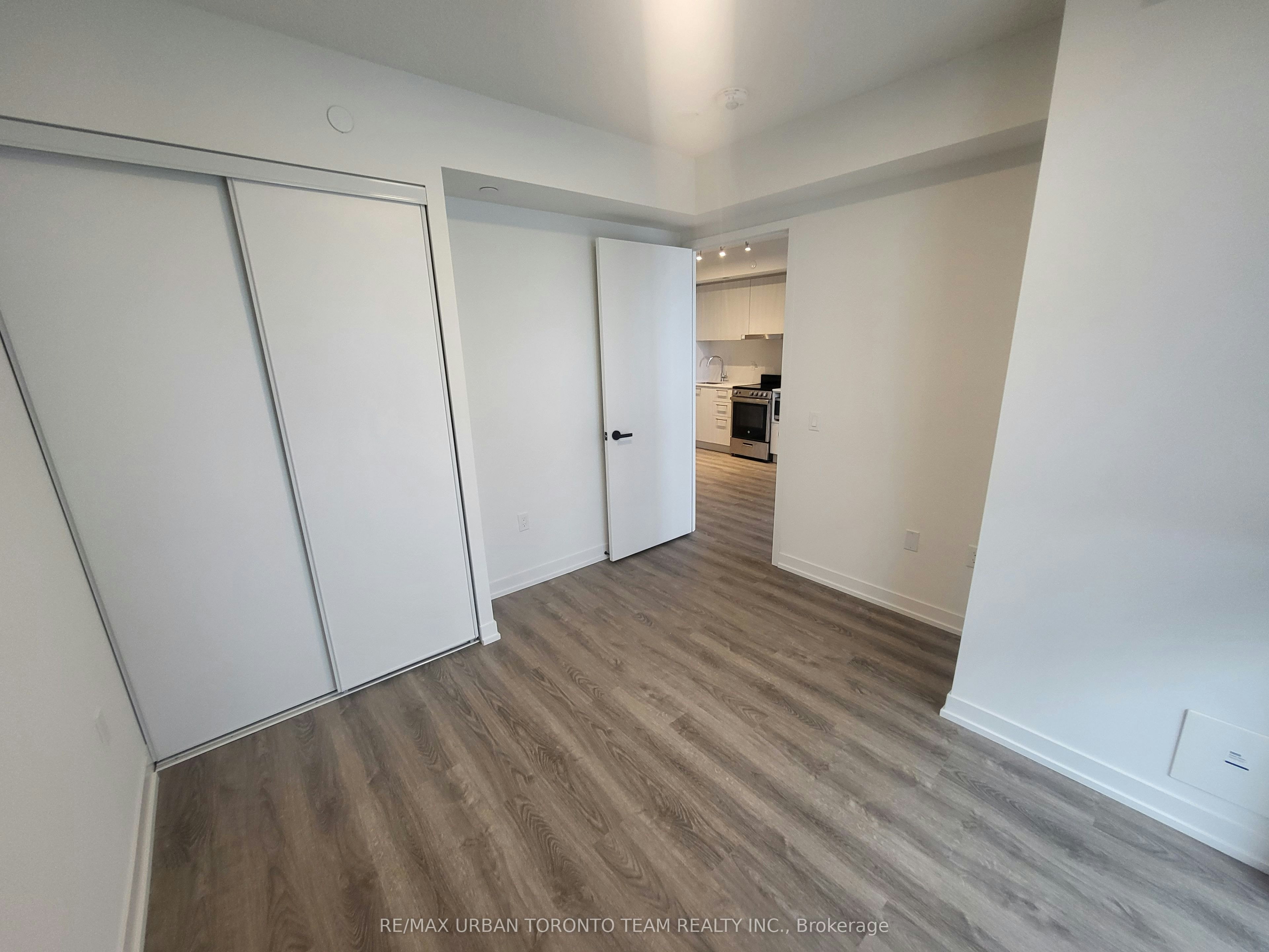 1717-195 Commerce Street, Vaughan, ON, L4K 0P9 - 5