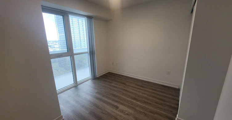 1717-195 Commerce Street, Vaughan, ON, L4K 0P9 - 4