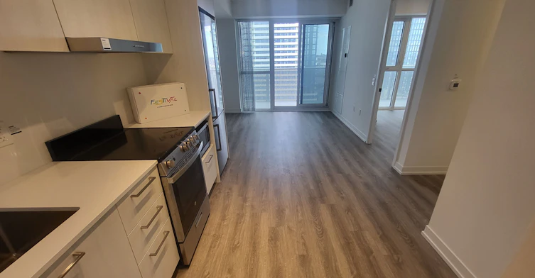 1717-195 Commerce Street, Vaughan, ON, L4K 0P9 - 2