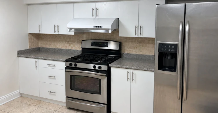 BSMT-102 Murray Drive, Aurora, ON, L4G 2C5 - 9