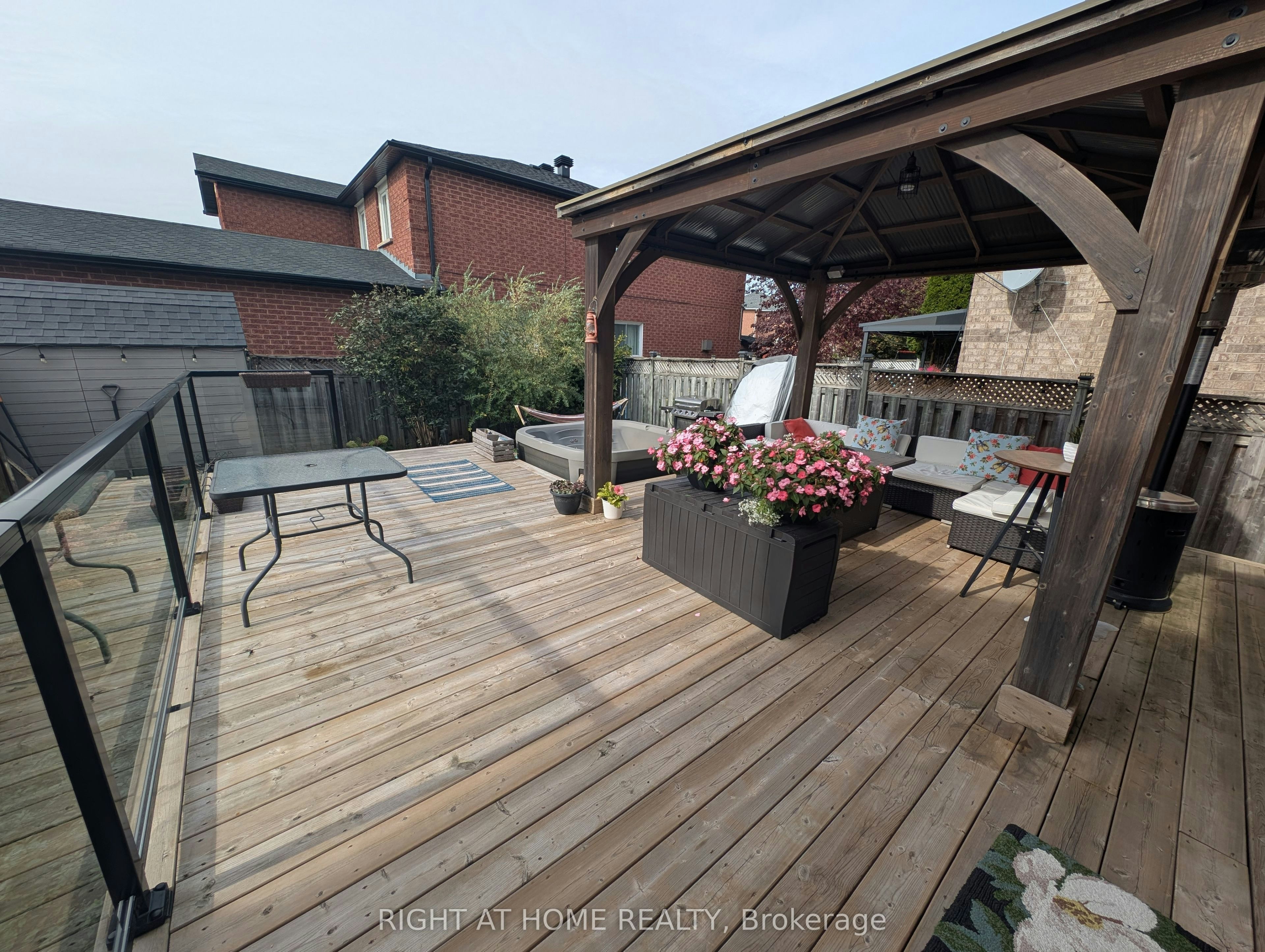 4 Bayel Crescent, Richmond Hill, ON, L4S 1C2 - 8
