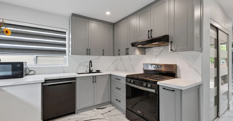 286 Palmer Avenue, Richmond Hill, ON, L4C 1P3 - 4